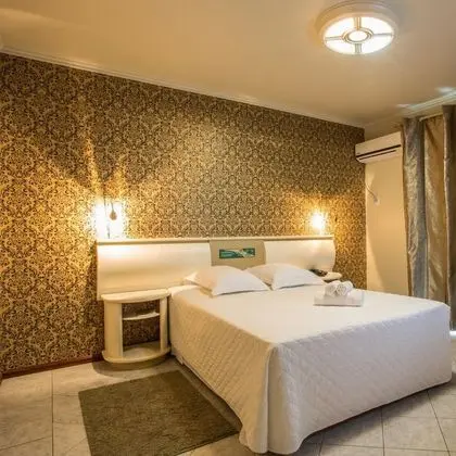 Premium Tek Büyük Yataklı Oda