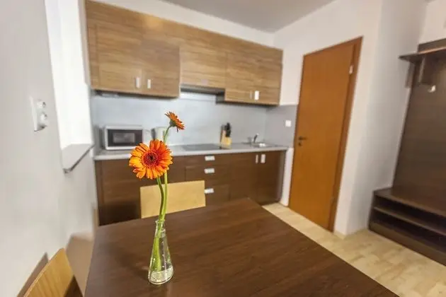 Odada yemek servisi