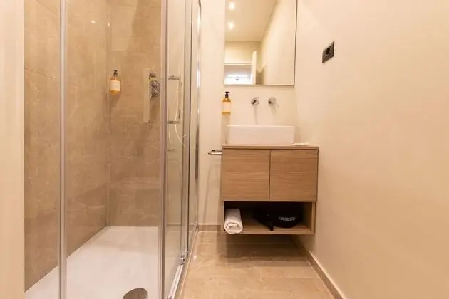 Classic Tek Büyük Yataklı Oda