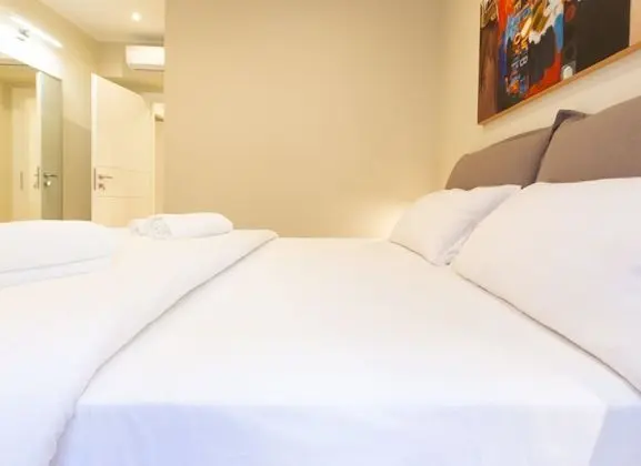 Classic Tek Büyük Yataklı Oda