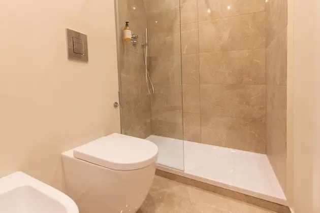 Classic Üç Kişilik Oda