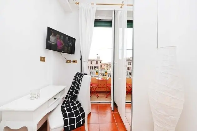 Basic Tek Büyük Yataklı Oda, Avlu Manzaralı