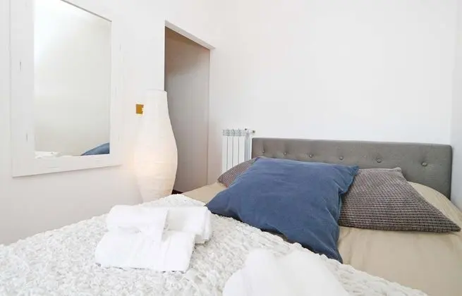 Basic Tek Büyük Yataklı Oda, Avlu Manzaralı