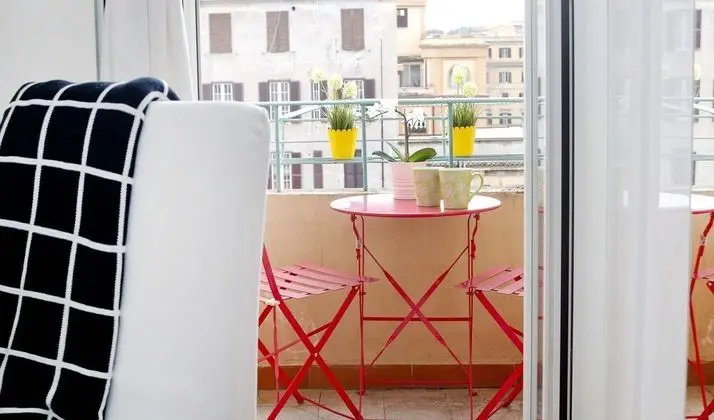 Basic Tek Büyük Yataklı Oda, Avlu Manzaralı