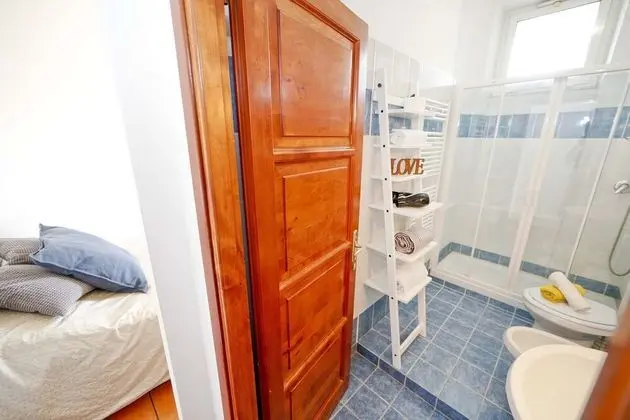 Basic Tek Büyük Yataklı Oda, Avlu Manzaralı