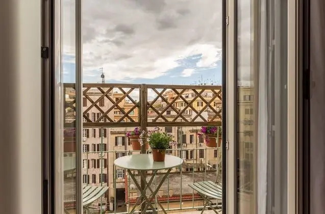 Standard Üç Kişilik Oda, Balkon