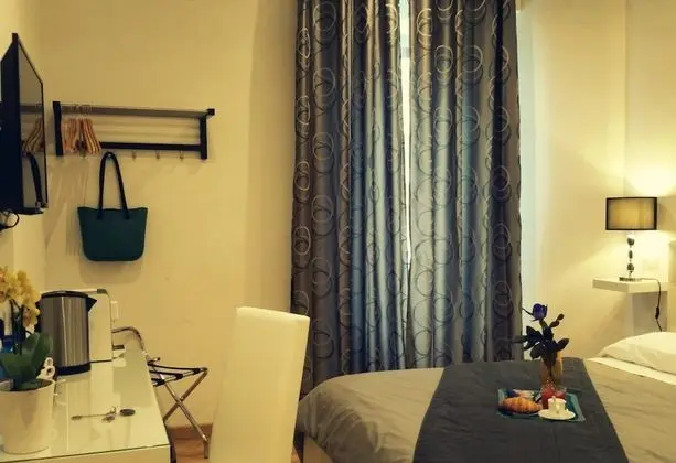 Tek Büyük Yataklı Oda, Banyolu/Duşlu