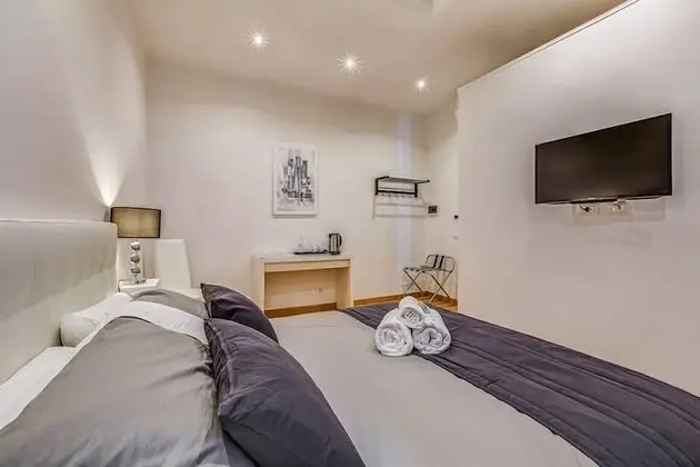 Tek Büyük Yataklı Oda, Banyolu/Duşlu