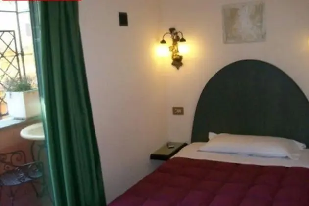 Basic Tek Kişilik Oda