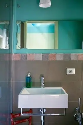 Basic Üç Kişilik Oda