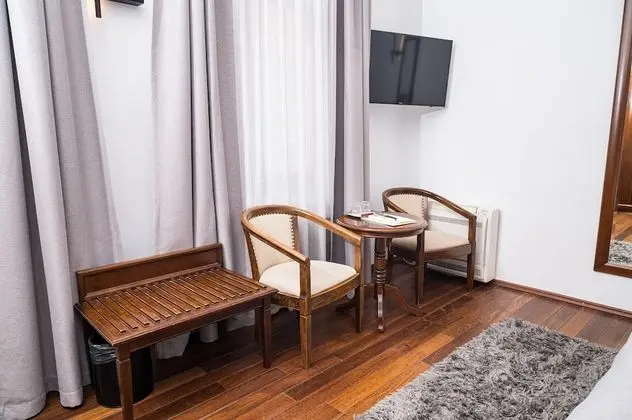 Standard Tek Büyük Yataklı Oda