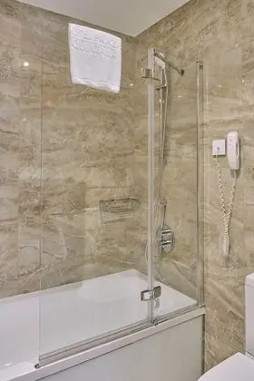 Tek Büyük Yataklı Oda (with extra bed)