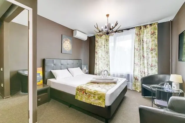 Luxury Tek Büyük Yataklı Oda