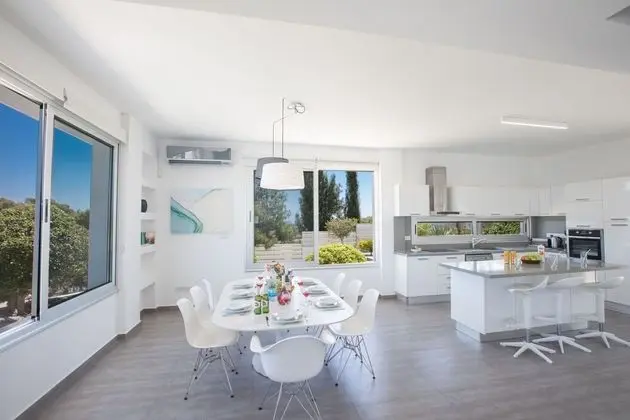 Villa, 6 Yatak Odası, Şömine