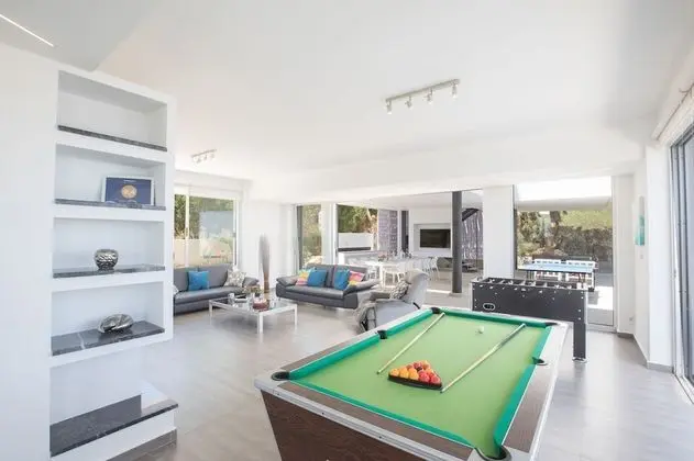 Villa, 6 Yatak Odası, Şömine