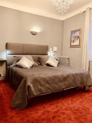 Superior Tek Büyük veya İki Ayrı Yataklı Oda