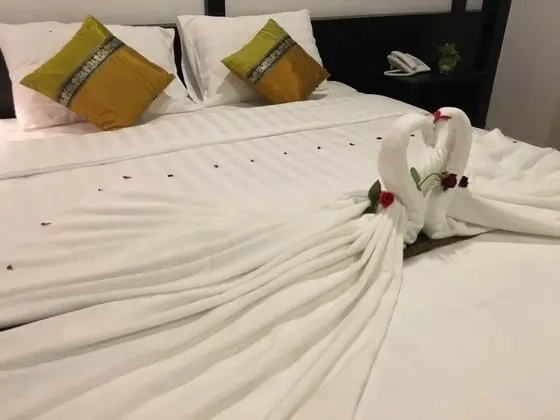 Basic Tek Büyük Yataklı Oda