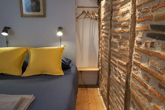 Tek Büyük Yataklı Oda (Colombage)