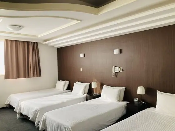 Dört Kişilik Oda, Sigara İçilmez