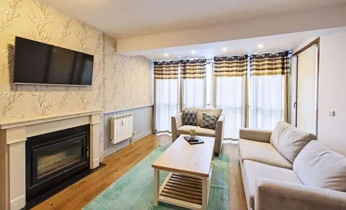 Apart Daire, 1 Yatak Odası, Mutfak (Free Sauna, Steambath & Jacuzzi)