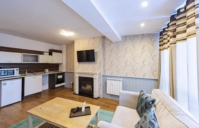 Apart Daire, 1 Yatak Odası, Mutfak (Free Sauna, Steambath & Jacuzzi)