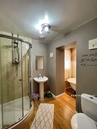 Classic Tek Büyük Yataklı Oda