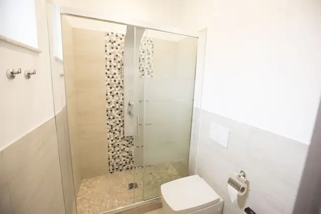 Tek Büyük veya İki Ayrı Yataklı Oda, Şehir Manzaralı