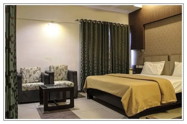 Deluxe Tek Büyük veya İki Ayrı Yataklı Oda, 1 Yatak Odası, Engellilere Uygun, Sigara İçilebilir