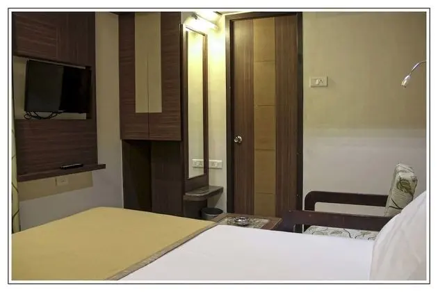 Deluxe Tek Kişilik Oda, 1 Yatak Odası, Engellilere Uygun, Sigara İçilebilir
