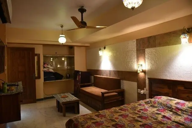 Deluxe Stüdyo, 1 En Büyük (King) Boy Yatak ve Çekyat