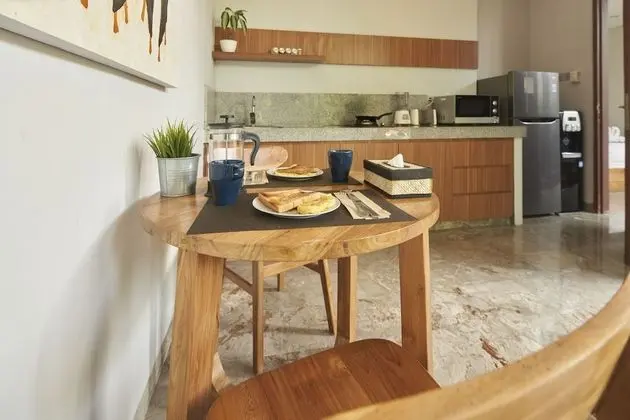 Tek Büyük Yataklı Oda, Kişiye Özel Havuzlu