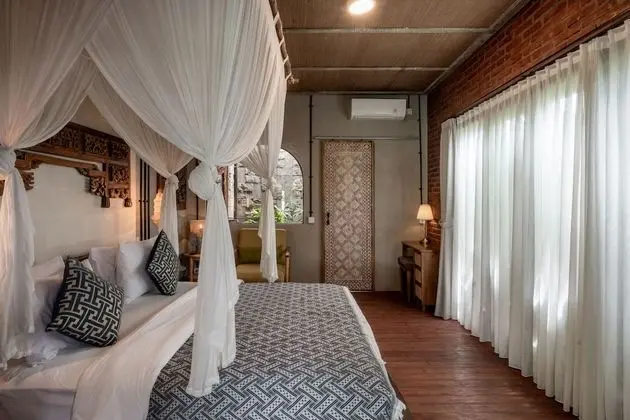 Deluxe Villa