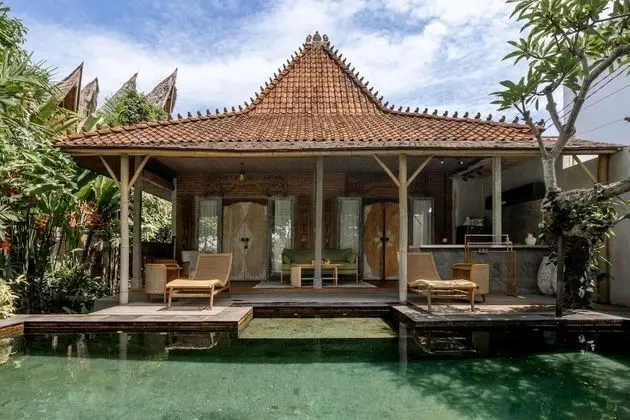 Deluxe Villa