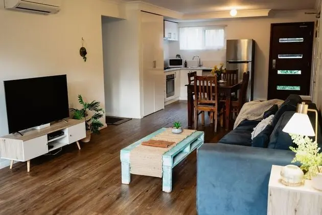 Apart Daire, Zemin Kat (Self Contained Apartment #1)