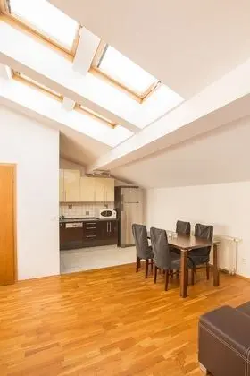 Apart Daire, Birden Çok Yatak, Sigara İçilmez, Şehir Manzaralı