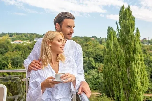 Deluxe Tek Büyük veya İki Ayrı Yataklı Oda, 1 Yatak Odası, Havuz Manzaralı