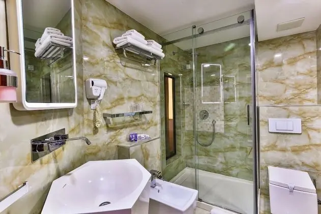 Superior Tek Büyük Yataklı Oda, 1 Çift Kişilik Yatak ve Çekyat