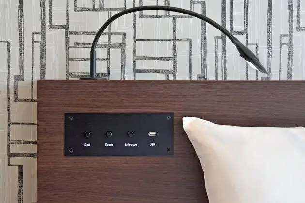 Economy Tek Büyük Yataklı Oda, Sigara İçilmez (2018 Renovated, 2 Adjoining Rooms)