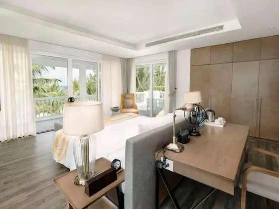 Villa, 4 Yatak Odası, Kişiye Özel Havuzlu, Denize Sıfır