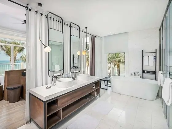 3 bedroom Beachfront Villa with Private Pool