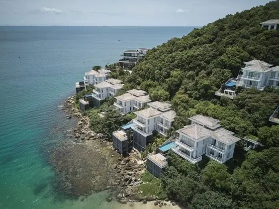 Villa, 4 Yatak Odası, Kişiye Özel Havuzlu (On The Rock)