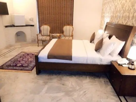 Standard Tek Büyük Yataklı Oda