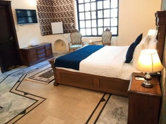 Standard Tek Büyük Yataklı Oda