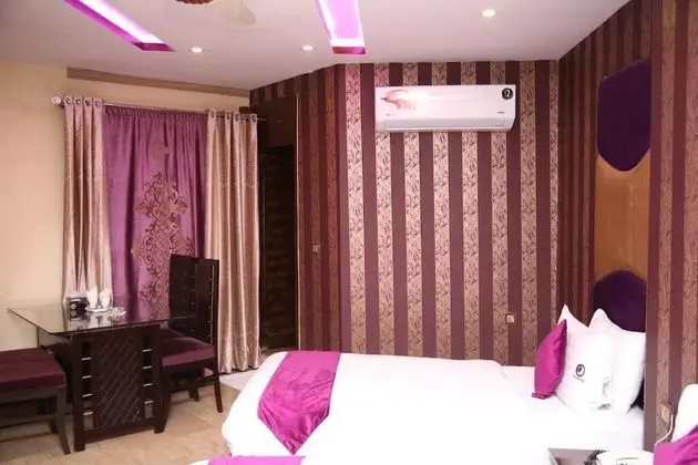 Deluxe Üç Kişilik Oda