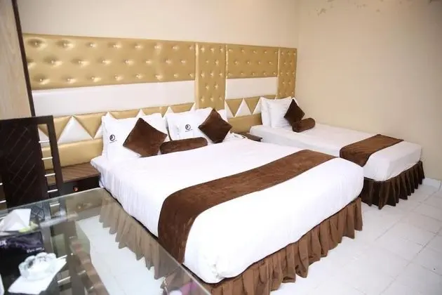 Deluxe Üç Kişilik Oda