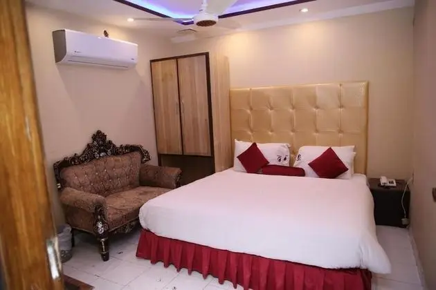 Deluxe Üç Kişilik Oda