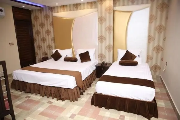 Deluxe Üç Kişilik Oda