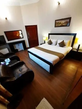 Deluxe Tek Büyük Yataklı Oda