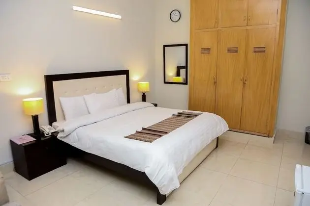 Deluxe Tek Büyük Yataklı Oda