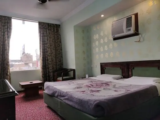 Deluxe Üç Kişilik Oda